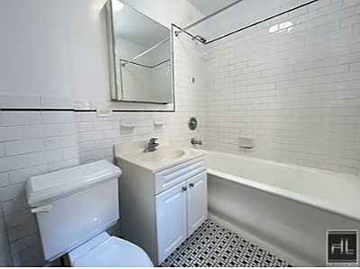 West 45 Street - Photo 4
