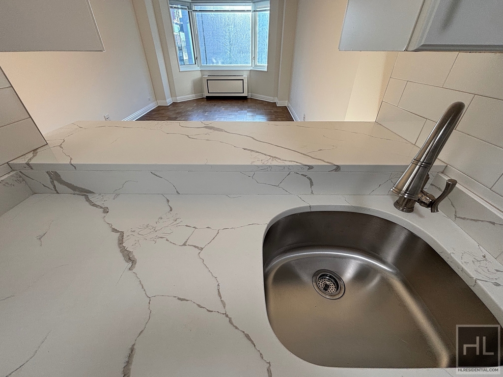 East 71st Street - Photo 1