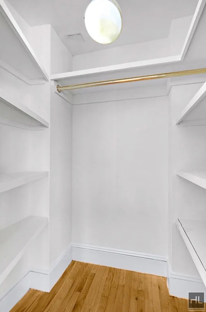 East 57 Street - Photo 5