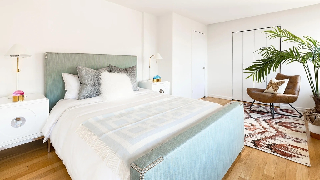 201 East 69th Street - Photo 12