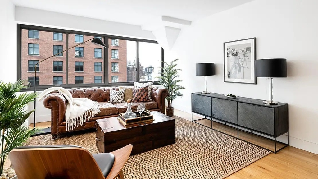 201 East 69th Street - Photo 17