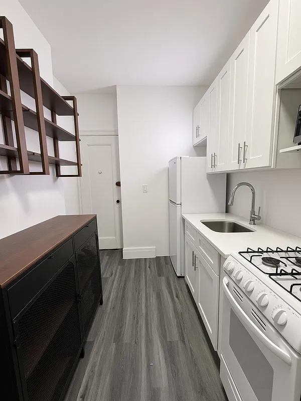 18 King Street - Photo 2