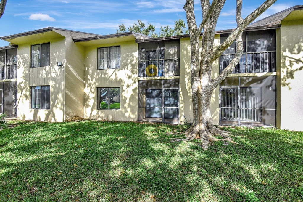 6660 Somerset Drive - Photo 24