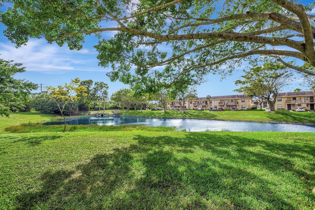 6660 Somerset Drive - Photo 25