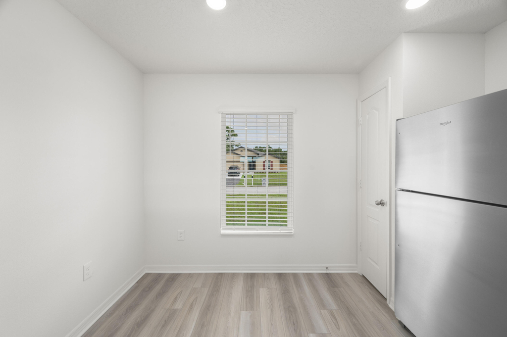 9350 104th Court - Photo 4