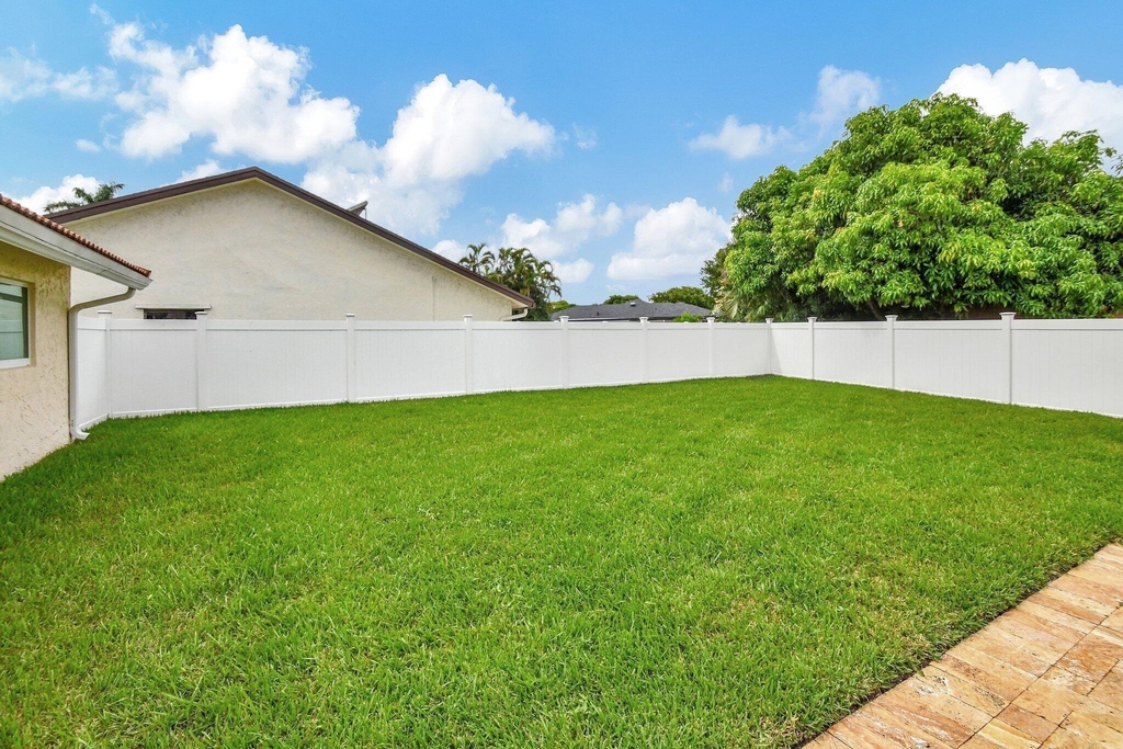 4471 Brandywine Drive - Photo 29