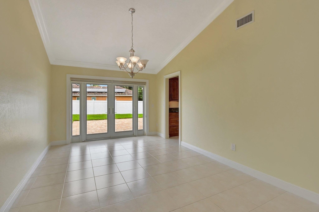 4471 Brandywine Drive - Photo 6