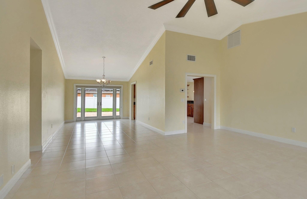 4471 Brandywine Drive - Photo 5