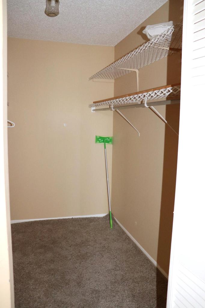 715 Lori Drive - Photo 6