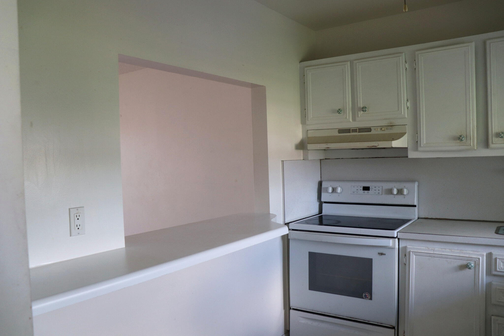715 Lori Drive - Photo 2