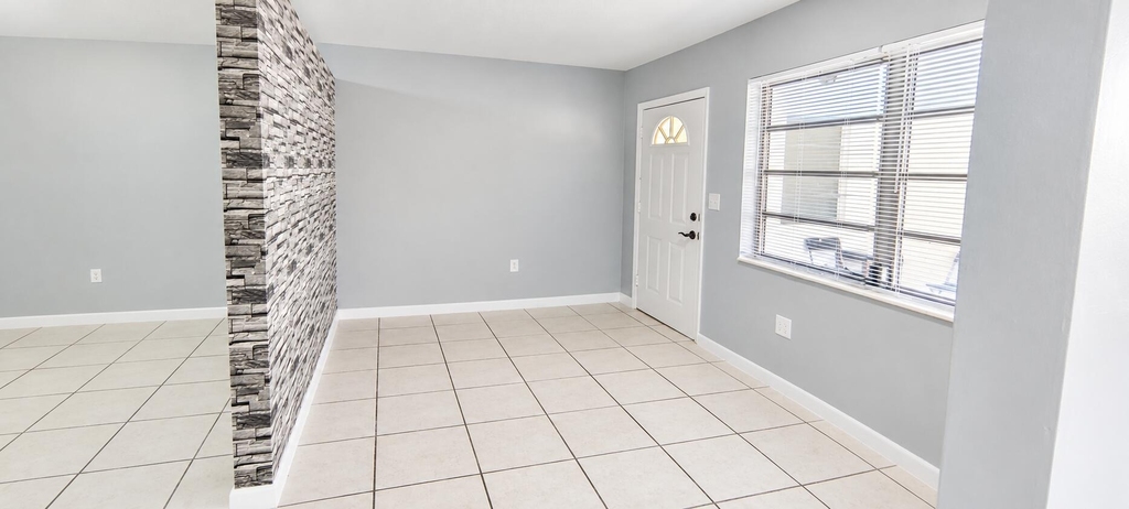 7221 Venetian Street - Photo 1