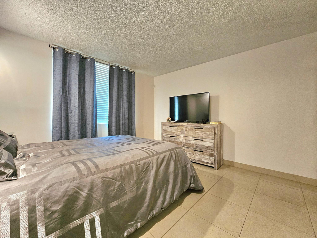 701 Lyons Road - Photo 10