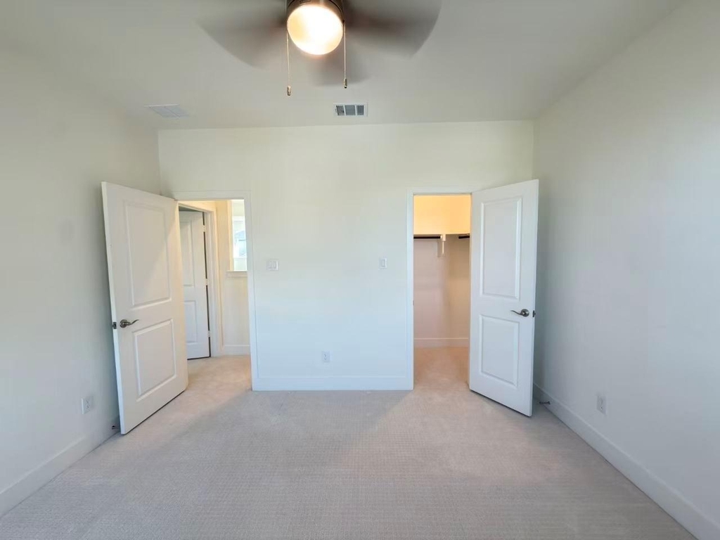 7043 Lathrop Lane - Photo 27