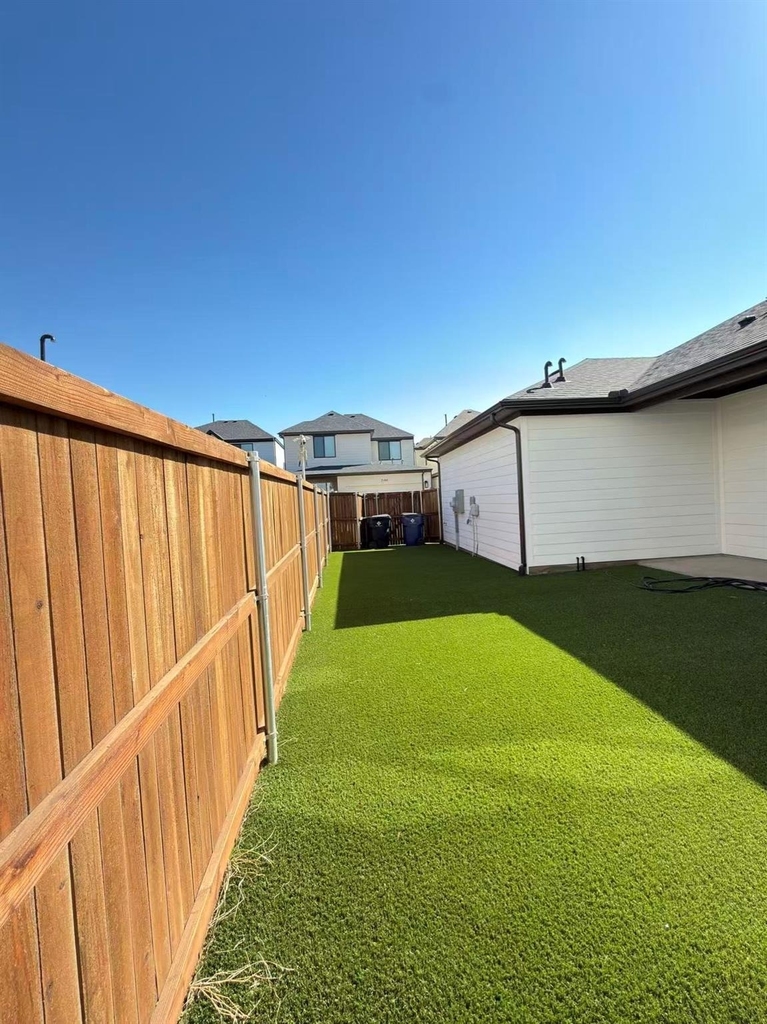 7043 Lathrop Lane - Photo 34