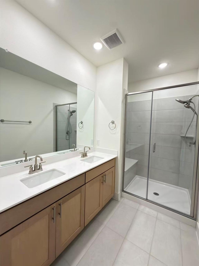 7043 Lathrop Lane - Photo 4