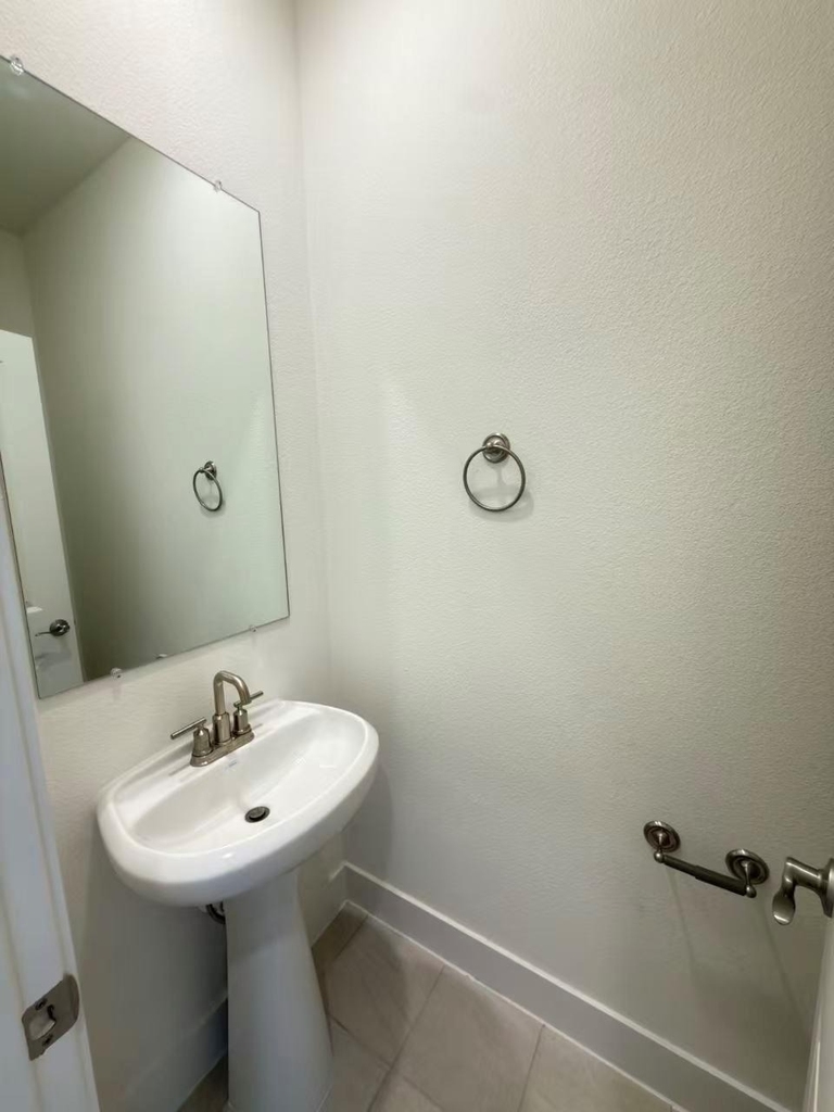 7043 Lathrop Lane - Photo 31