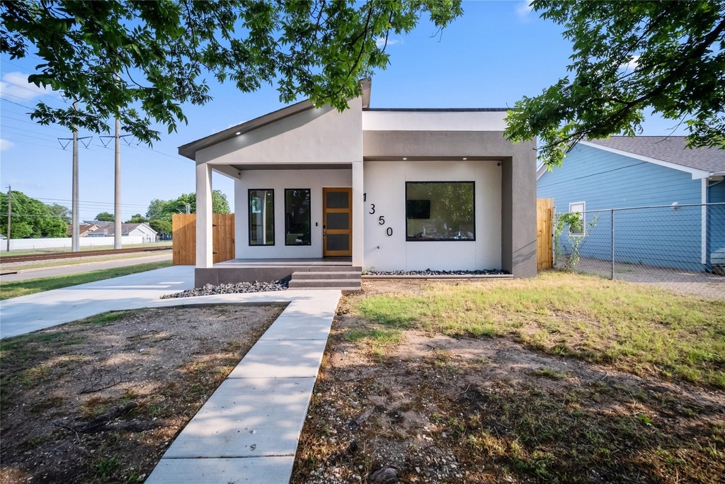 1350 Strickland Street - Photo 0