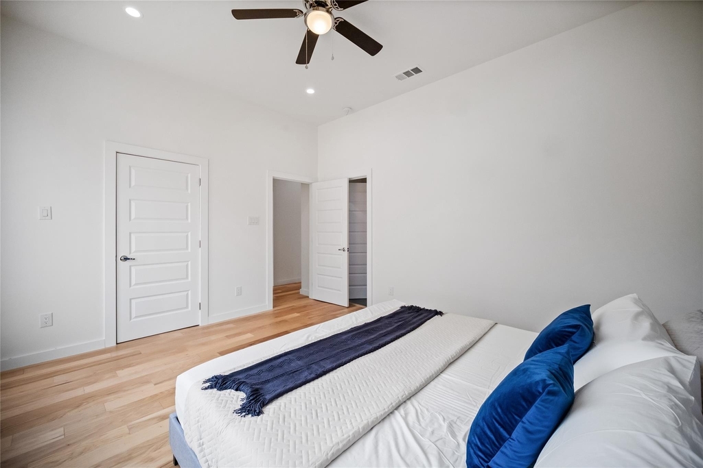 1350 Strickland Street - Photo 13