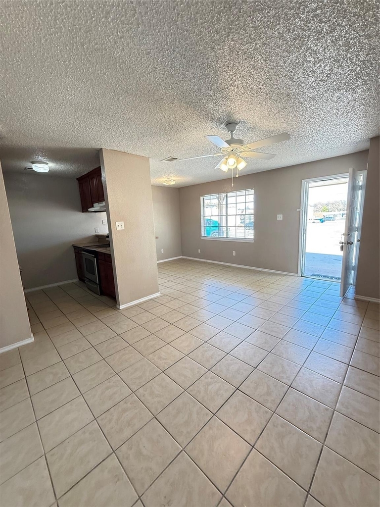 101 West Place - Photo 8