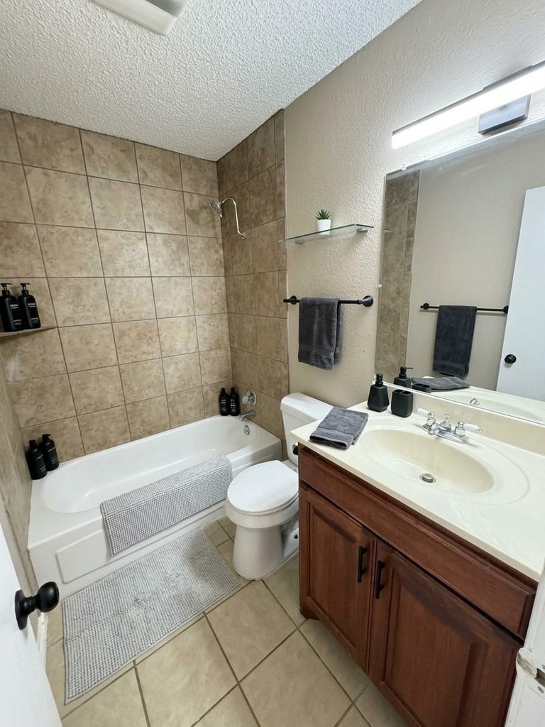 101 West Place - Photo 3
