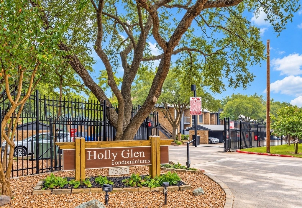 7525 Holly Hill Drive - Photo 3