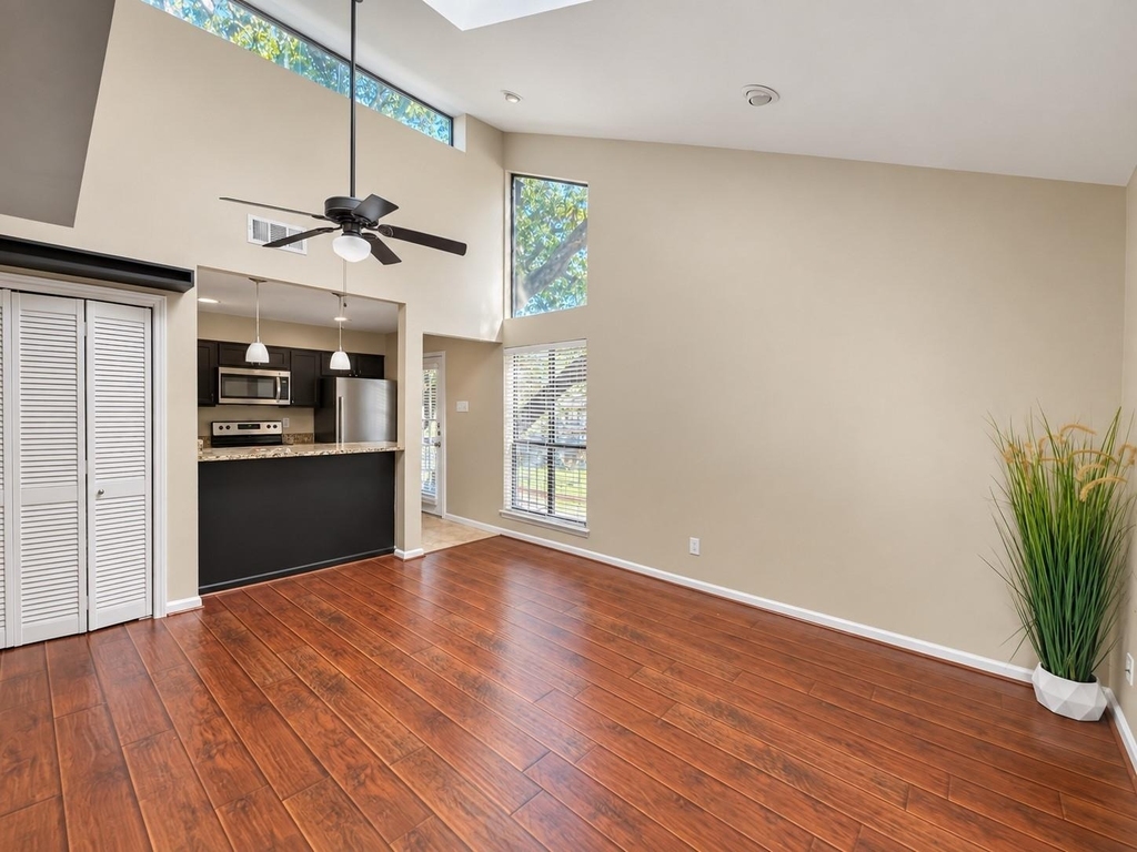 7525 Holly Hill Drive - Photo 6