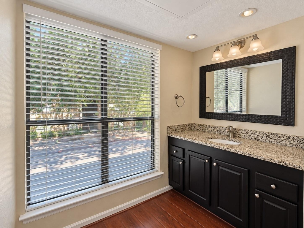 7525 Holly Hill Drive - Photo 12