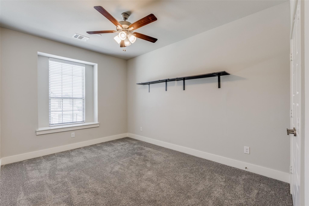 803 Aberdeen Crossing - Photo 5
