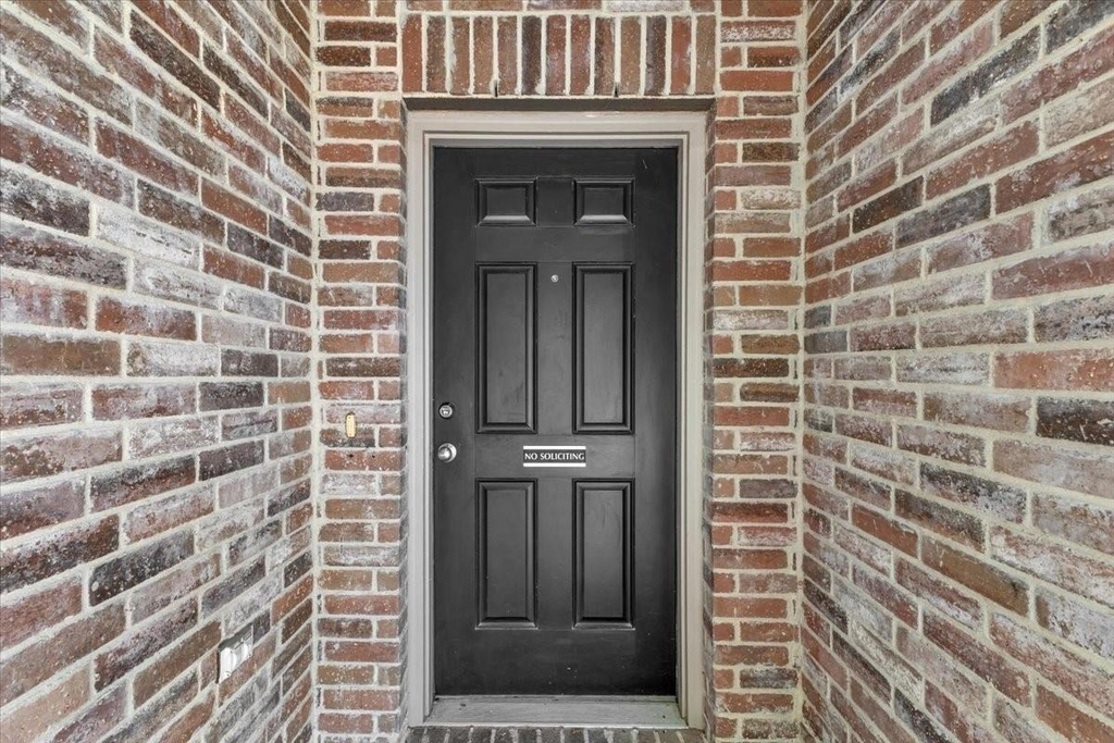619 Denali Drive - Photo 3