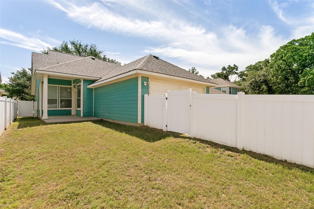 1219 Devonshire Drive - Photo 24