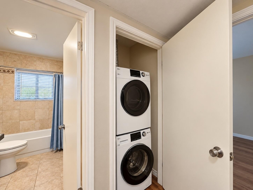 7525 Holly Hill Drive - Photo 9