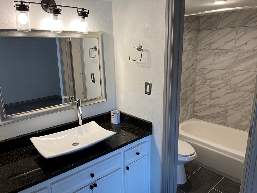 2800 Douglas Avenue - Photo 9