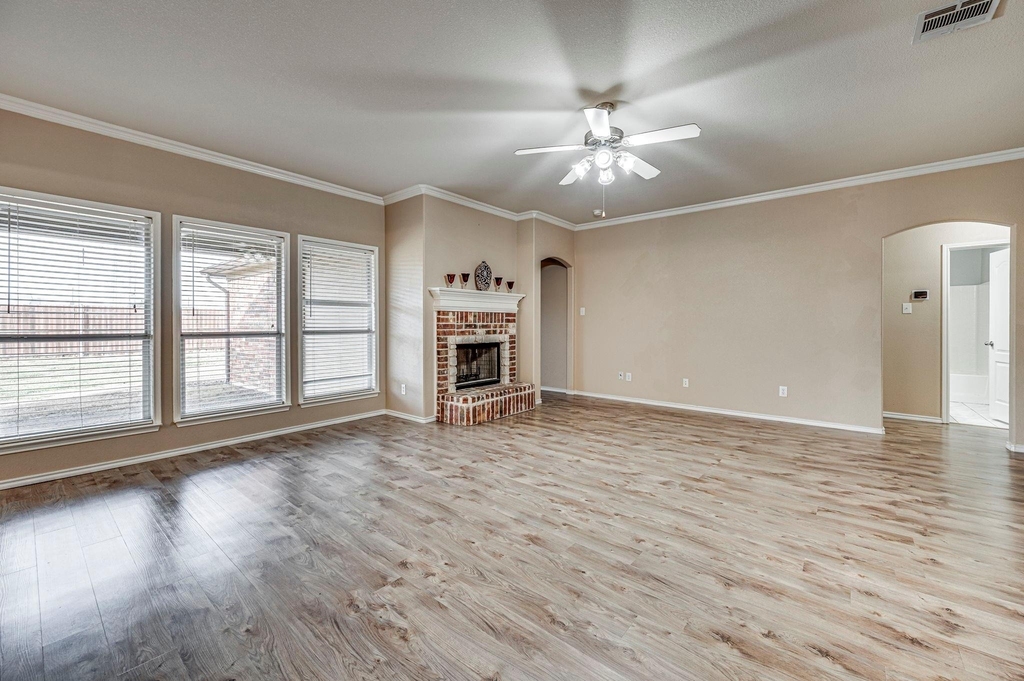 713 Escapade Court - Photo 5