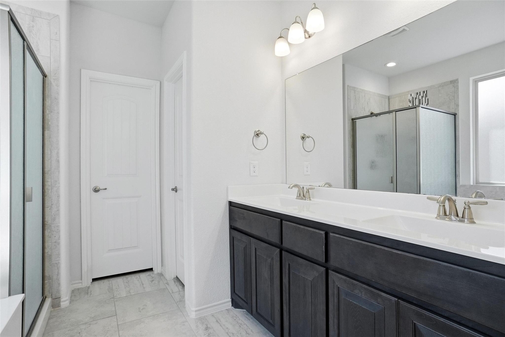 1112 Bowlus Drive - Photo 8