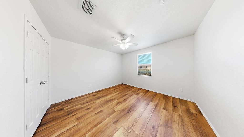 1416 Primrose Lane - Photo 13