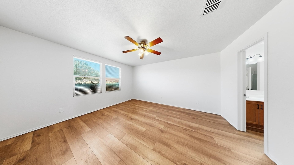 1416 Primrose Lane - Photo 15