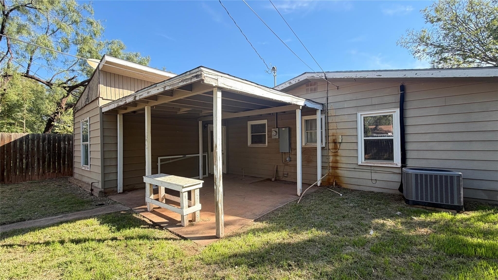 2034 Fannin Street - Photo 29