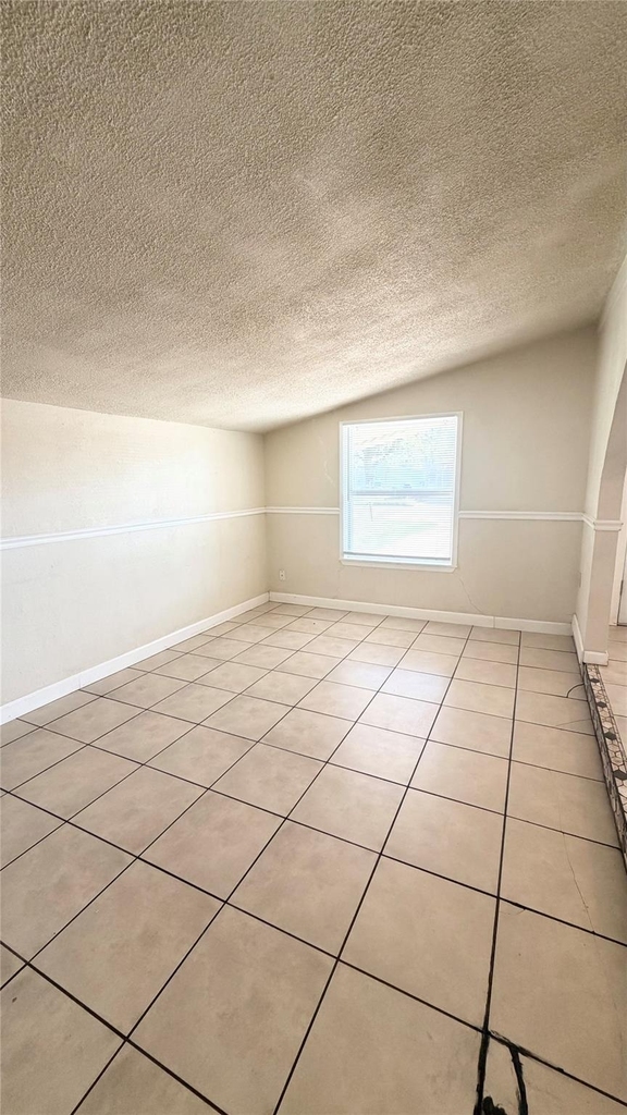2034 Fannin Street - Photo 6