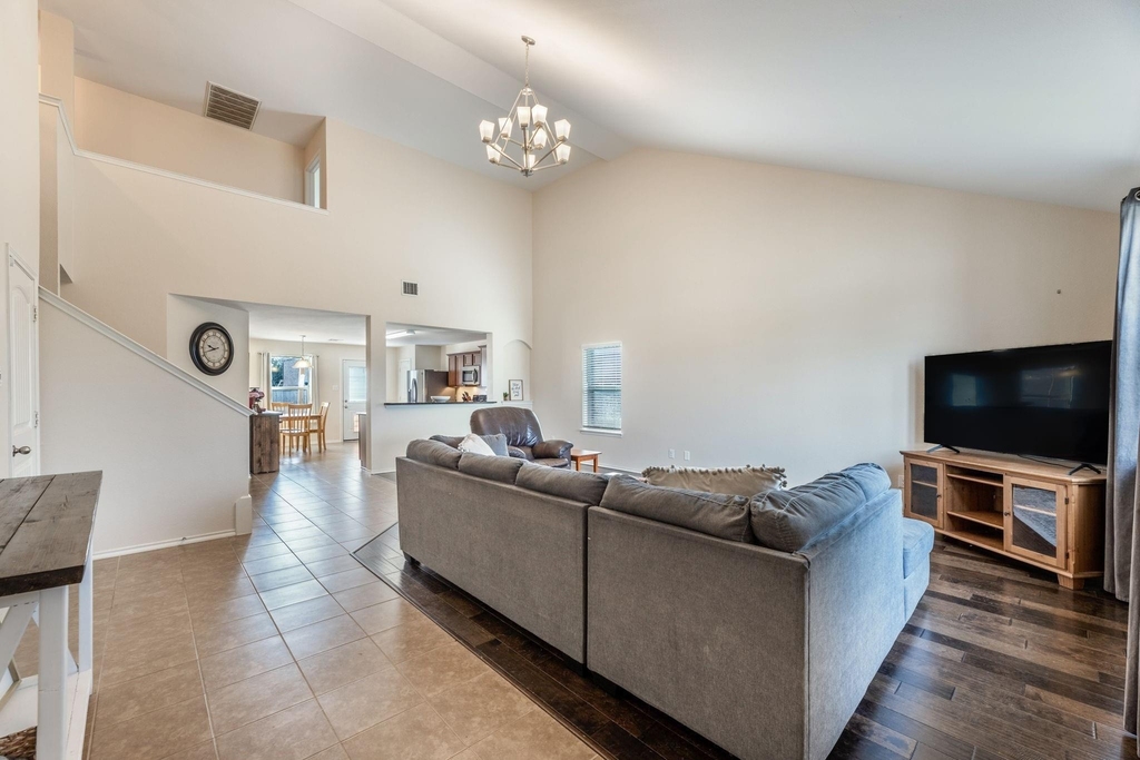 2121 Meadow View Drive - Photo 1