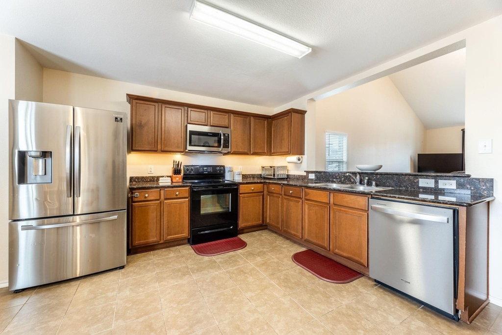 2121 Meadow View Drive - Photo 8