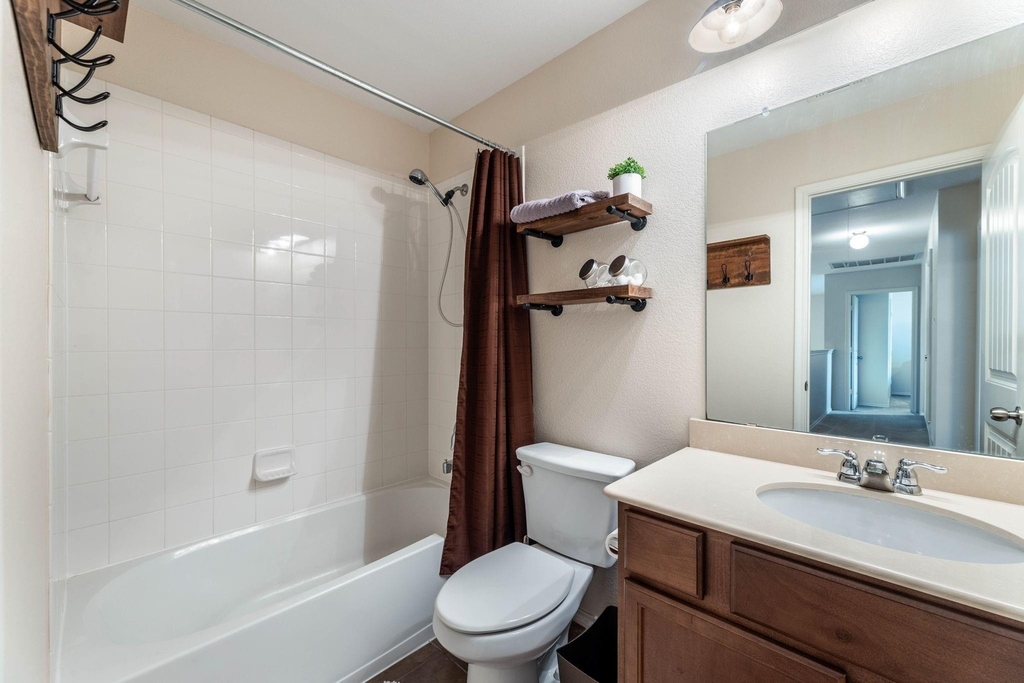 2121 Meadow View Drive - Photo 22