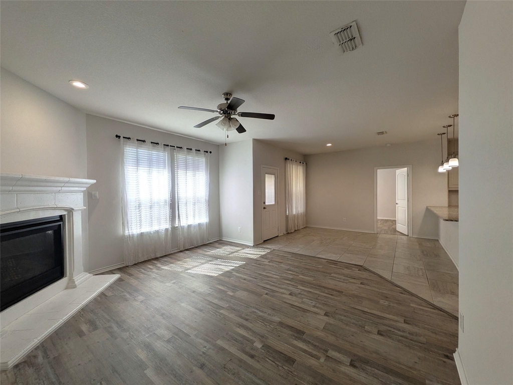 2424 Clay Creek Lane - Photo 11
