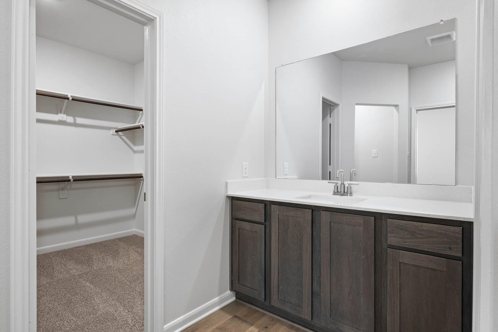 1305 Helca Drive - Photo 6