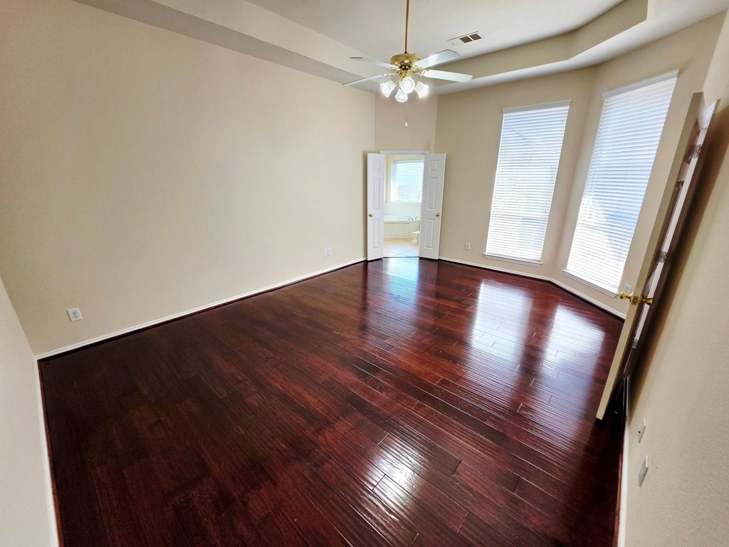 3205 Hamlett Lane - Photo 10