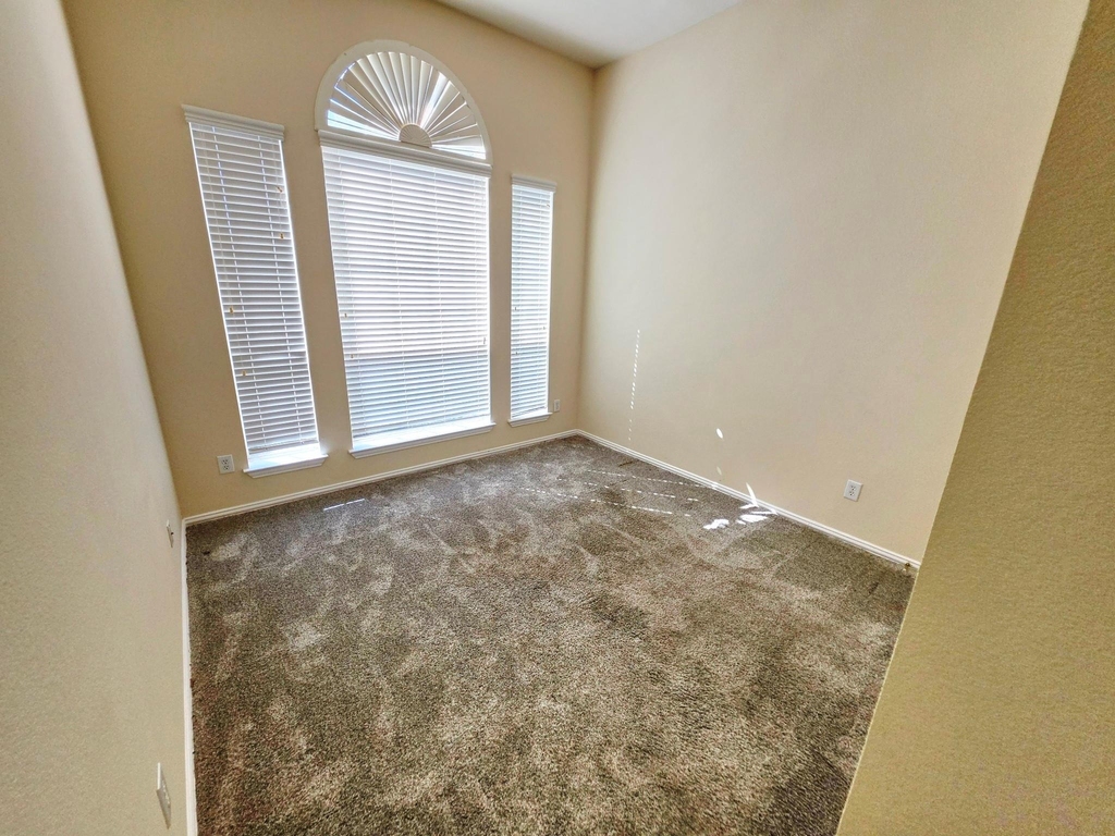 3205 Hamlett Lane - Photo 14