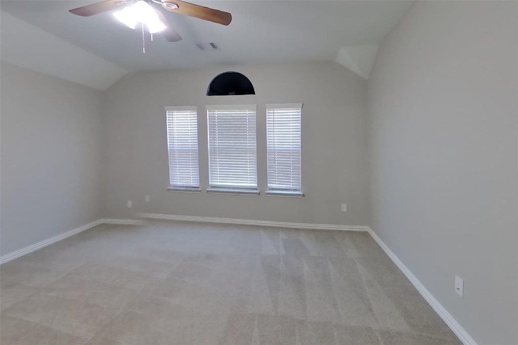 831 Cavalcade Drive - Photo 6