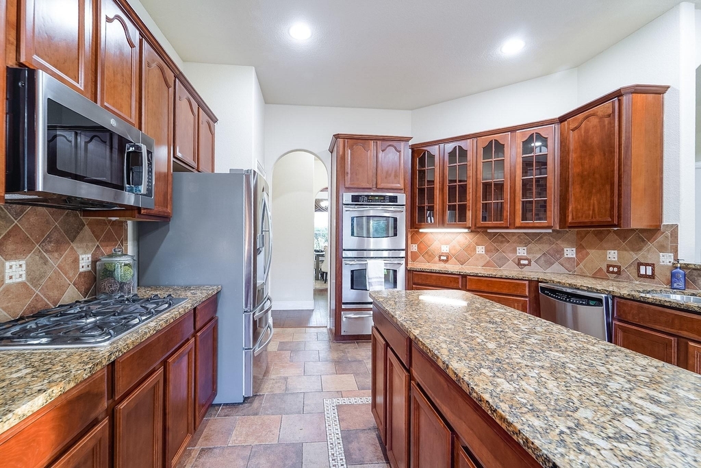 924 Brentwood Drive - Photo 18