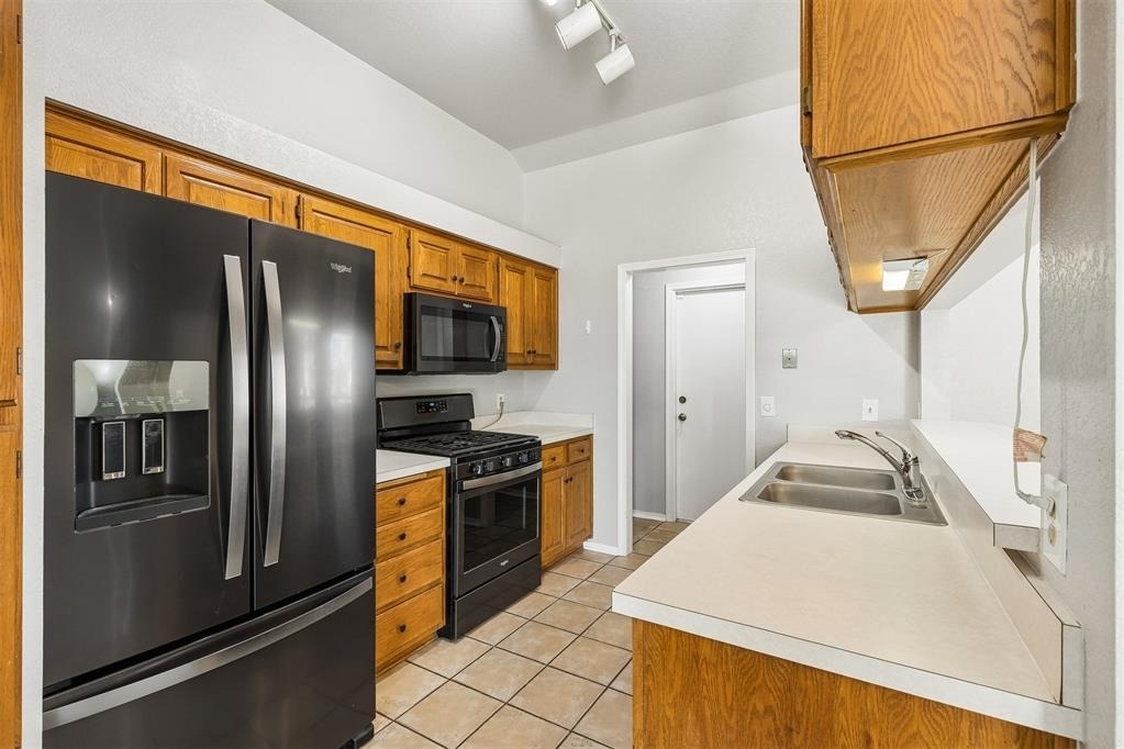 1708 Rocky Mountain Way - Photo 9