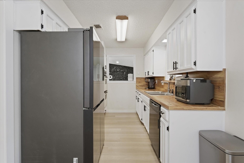 4609 Rockland Drive - Photo 10