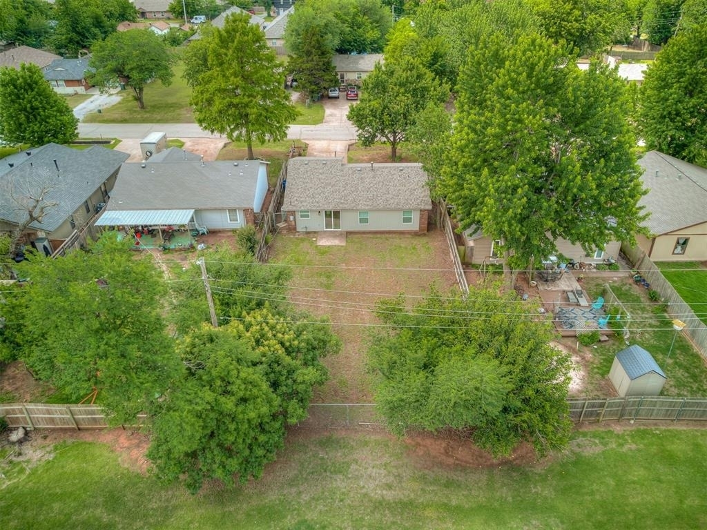 221 W Wayne Street - Photo 43